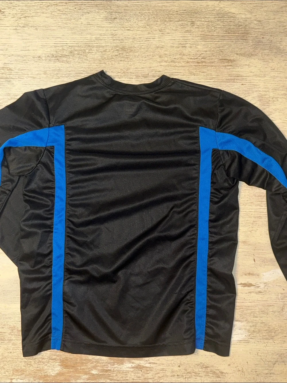 Nike Black Long-Sleeve Performance Top with Royal Blue Panels Boys Size S 8 Yrs